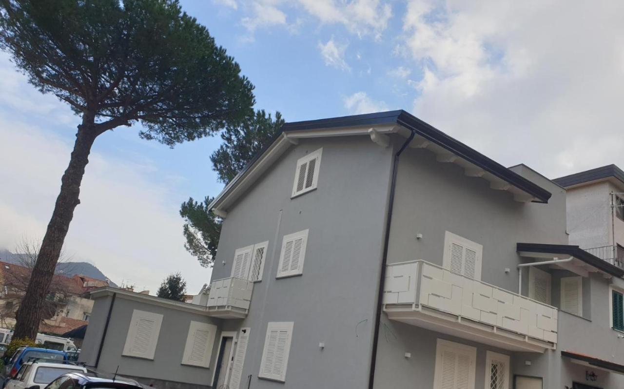 Casa Due Maggio Cava deʼ Tirreni Exterior foto